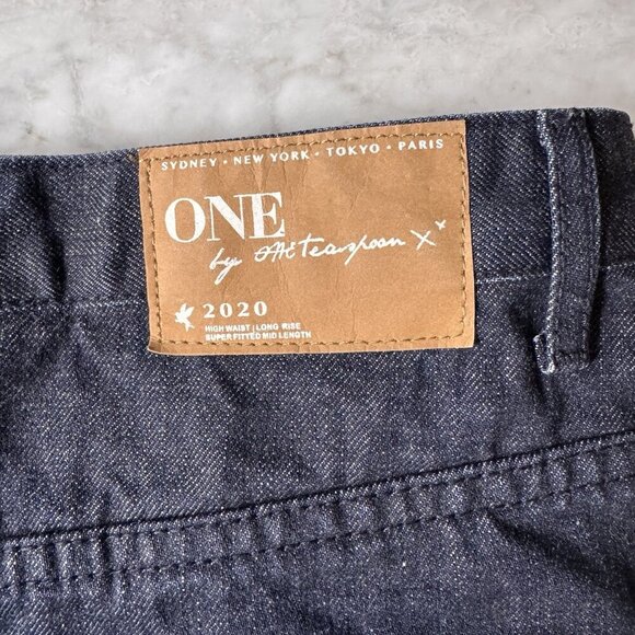 One Teaspoon High Waist Distressed Raw Hem Denim Skirt Size 30 Fall Outfit - Picture 9 of 10